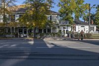 Ontario Suburban Home: A Property in a Residential Area