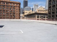 Open Space in Los Angeles: Clear Skies and Classic Architecture