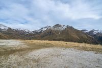 Open Space and Nature: Vegetation and Gravel