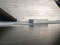 Open Space Structure: Concrete Lines in the Plaza