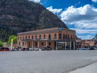 Ouray, Colorado: Roadside Shopping in a Charming Village