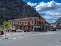 Ouray, Colorado: Roadside Shopping in a Charming Village