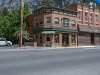 Ouray, Colorado: Suburban Road for Shopping