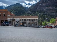 Suburban Road in Ouray, Colorado: Storefronts and Restaurants