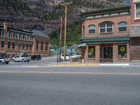 Ouray: A Suburban Village with Quaint Storefronts