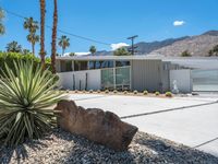 Palm Springs Villa: Mid-Century Architecture in the Sonora Desert