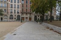 Paris Classic Architecture: Building Plaza 001