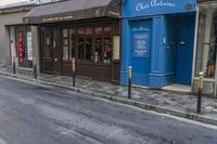 Paris Urban Design: Cafes and Streets