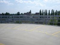 Berlin's Parking Deck: A Yellow Line Marks the Way