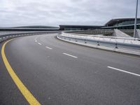 Roads of Porto: Asphalt and Modern Architecture