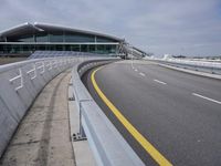 Roads of Porto: Asphalt and Modern Architecture