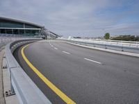 Roads of Porto: Asphalt and Modern Architecture