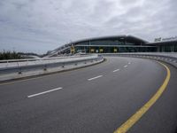 Roads of Porto: Asphalt and Modern Architecture