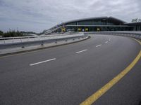 Roads of Porto: Asphalt and Modern Architecture