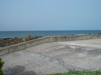 Porto's Clear Sky: Ocean Views from the Beach