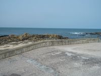 Porto's Clear Sky: Ocean Views from the Beach