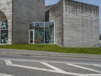 Porto Museum: Clear Sky and European Architecture