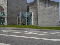 Porto Museum: Clear Sky and European Architecture