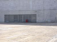 Porto Urban Building: A Striking Concrete Structure