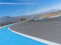 Race Track: Asphalt Curve Road