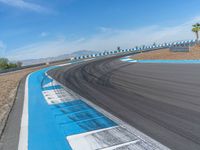 Race Track: Daytime Low Curve