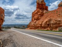 Red Rock Mountains in Utah: A Scenic Landscape