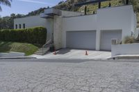 Residential Area in Los Angeles: Embracing the Urban Lifestyle