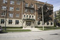 Residential Area in Milwaukee: Houses in a Charming Neighbourhood