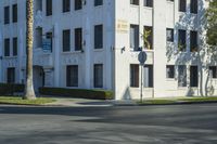 Residential Building in Los Angeles: Embracing Suburban Life