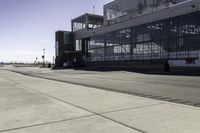 Residential Building in the Suburbs: A Play of Light and Shadow