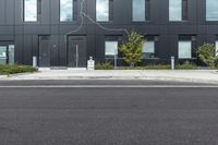 Residential Building in Toronto: Concrete Facade and Modern Design