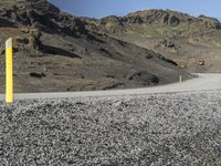 the empty road is very quiet during the day time lapsuve to see the beautiful landscapes