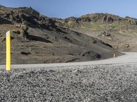 the empty road is very quiet during the day time lapsuve to see the beautiful landscapes