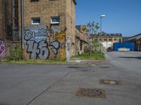 Rugged Urban Design in Berlin's Courtyard