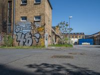 Rugged Urban Design in Berlin's Courtyard