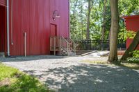 Rural Barn in Ontario, Canada: Daytime View