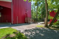 Rural Barn in Ontario, Canada: Daytime View