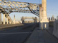 there is an old street bridge over the freeway in the city of sacramento, ca