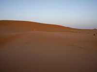 Sahara Desert Landscape: Sand Dunes