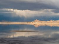 Salt Lake City: Desert Mountains Under the Sunshine