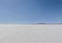 Salt Lake, USA: A Clear Sky Above