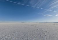 Salt Lake, USA: Clear Sky Landscape