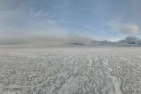 Salt Lake USA: Landscape with Mountains and Sunshine