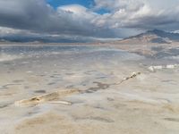 Salt Lake Utah Landscape: Embracing Mountains