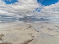 Salt Lake, Utah: Mountain View on a Day of Sunshine