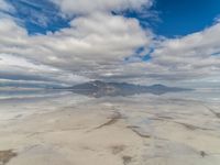 Salt Lake, Utah: Mountain View on a Day of Sunshine