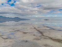 Salt Lake, Utah: Mountain View on a Day of Sunshine