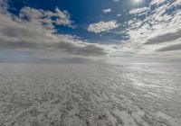 Salt Lake, Utah: Open Space with Sunny Mountains