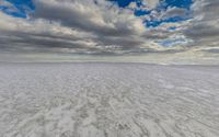 Salt Lake, Utah: Open Space with Sunny Mountains