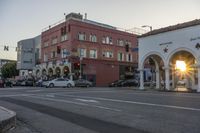 Santa Monica: Architecture in a Coastal City